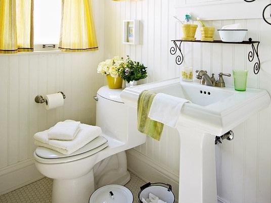 Decorate Your Small Bathroom