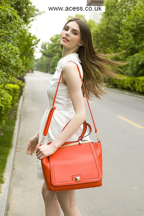 Prepare For Spring: Women Handbags